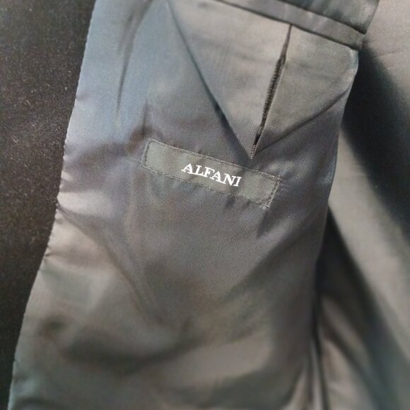 Men's Black Velvet 2-Button Blazer - Picture 6 of 7